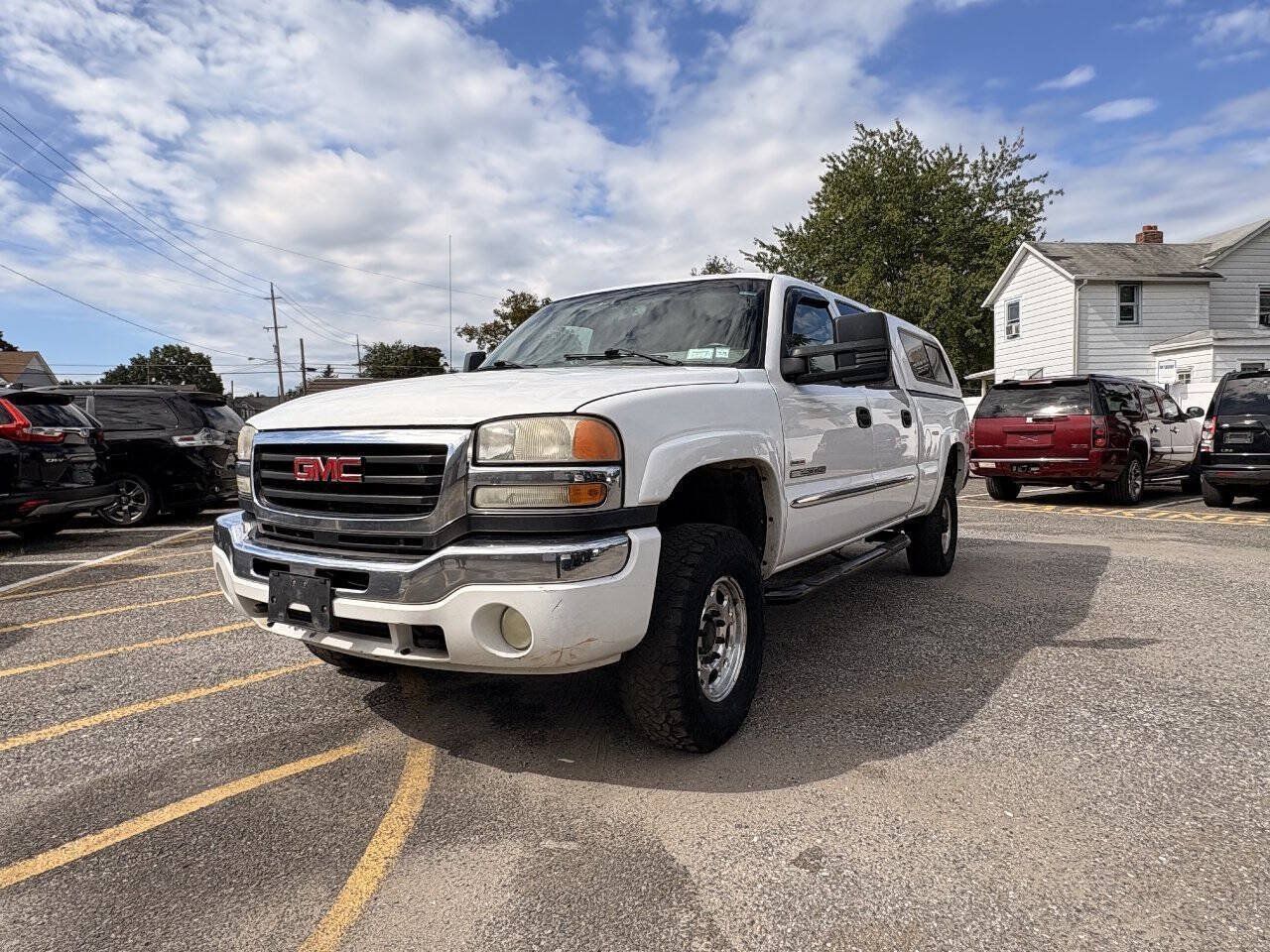Used 2006 GMC Sierra 2500 SLT w/ Heavy-Duty Power Package AWD/4WD image 4