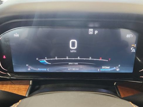 Used 2024 Jeep Grand Wagoneer L Series III AWD/4WD image 7