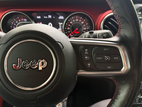 Used 2020 Jeep Wrangler Unlimited Rubicon AWD/4WD image 32