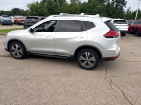Used 2017 Nissan Rogue SL w/ SL Premium Package AWD/4WD image 11