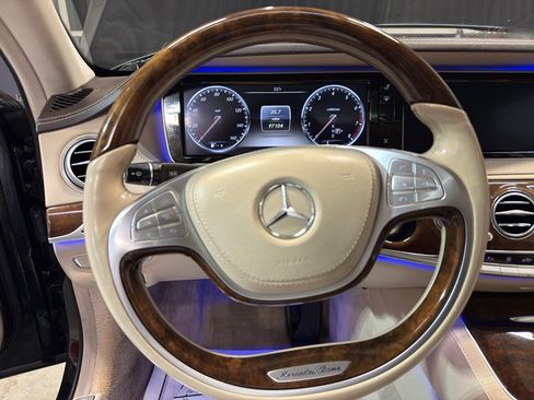 Used 2014 Mercedes-Benz S 550 Sedan image 17