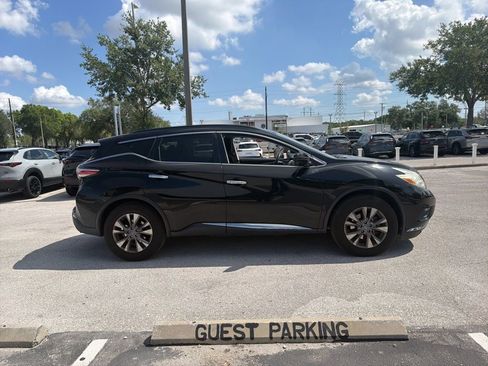 Used 2016 Nissan Murano SV FWD image 4