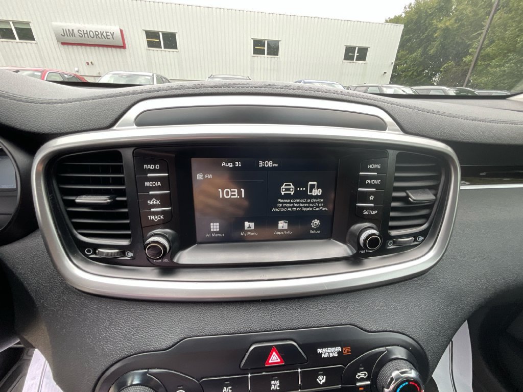 Used 2020 Kia Sorento LX AWD/4WD image 17