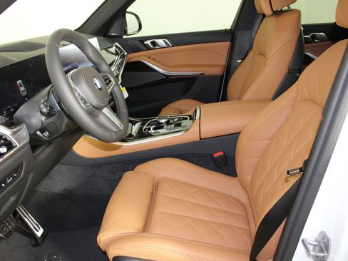 New 2026 BMW X5 sDrive40i w/ M Sport Package image 5