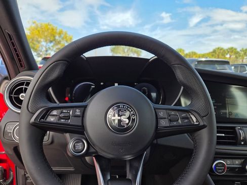 New 2026 Alfa Romeo Giulia w/ Driving Assist Package RWD image 14