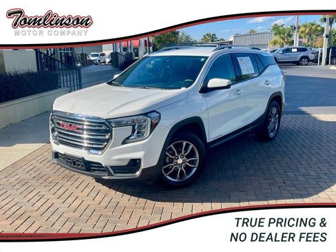 Used 2023 GMC Terrain SLT image 1