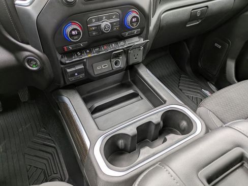 Used 2020 Chevrolet Silverado 1500 RST image 23