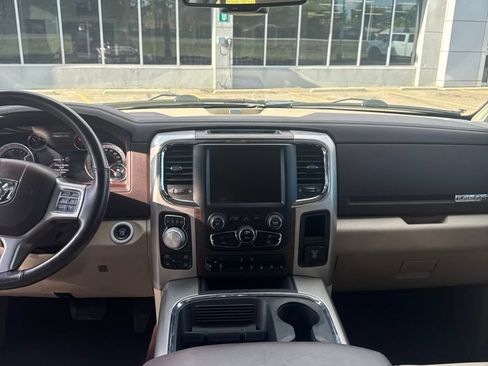 Used 2016 RAM 1500 Laramie w/ Convenience Group AWD/4WD image 7