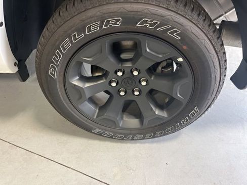 New 2026 RAM 1500 Big Horn AWD/4WD image 34