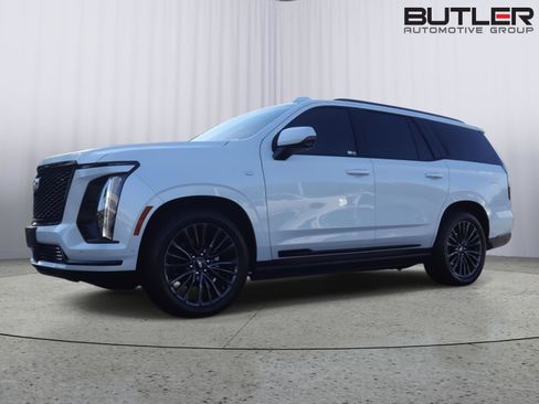 Used 2025 Cadillac Escalade Sport Platinum w/ LPO, Floor Liner Package AWD/4WD image 1