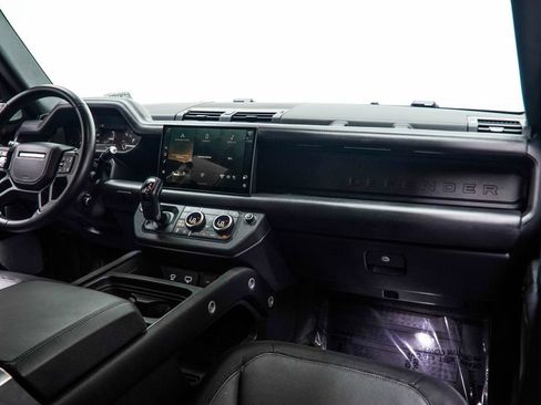 Used 2024 Land Rover Defender 130 Outbound AWD/4WD image 19