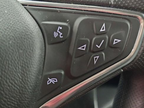 Used 2021 Chevrolet Equinox LT FWD image 31