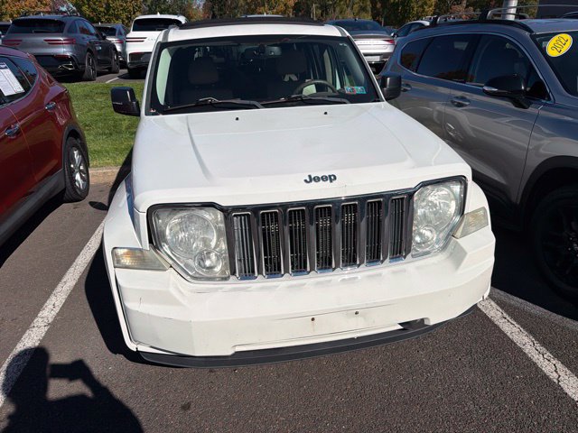 Used 2010 Jeep Liberty Limited AWD/4WD image 25