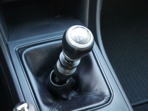 Used 2020 Subaru Crosstrek 2.0i Premium w/ Popular Package #3 image 14