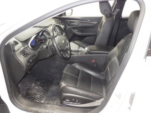 Used 2017 Chevrolet Impala Premier w/ Enhanced Convenience Package FWD image 8