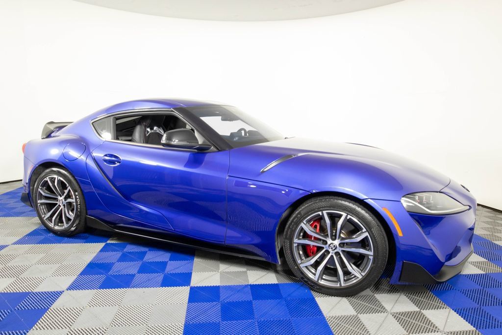 Used 2023 Toyota Supra RWD image 4