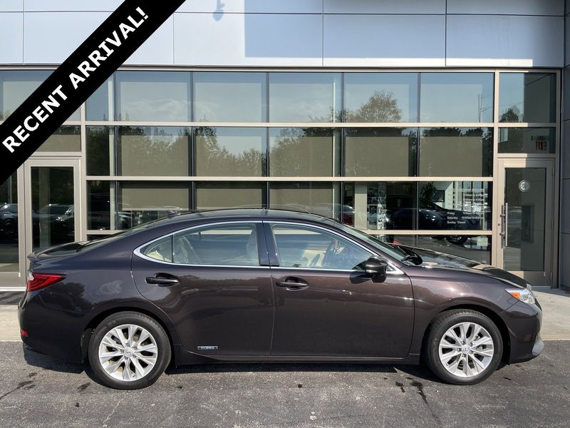 Used 2014 Lexus ES 300h image 1