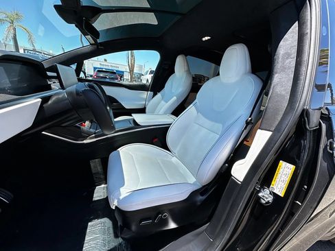Used 2023 Tesla Model X Plaid AWD/4WD image 21