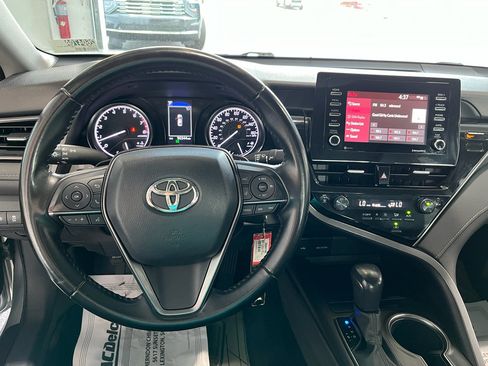 Used 2023 Toyota Camry SE image 15
