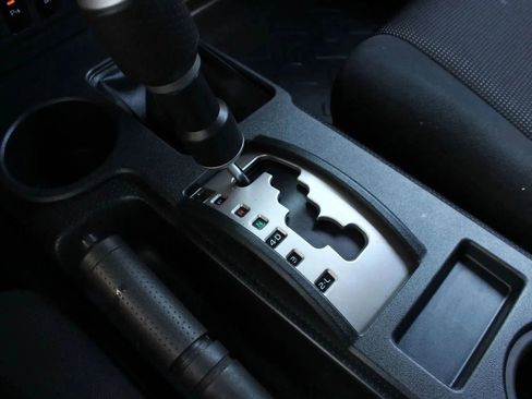 Used 2007 Toyota FJ Cruiser 4WD image 35