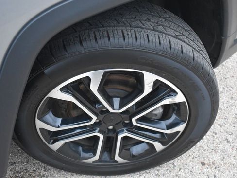 Used 2022 Jeep Compass Limited image 14