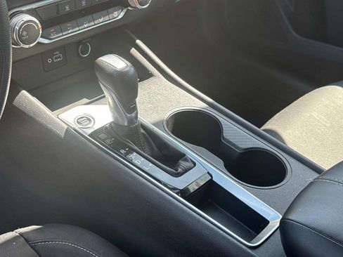 Used 2022 Nissan Altima 2.5 S FWD image 25