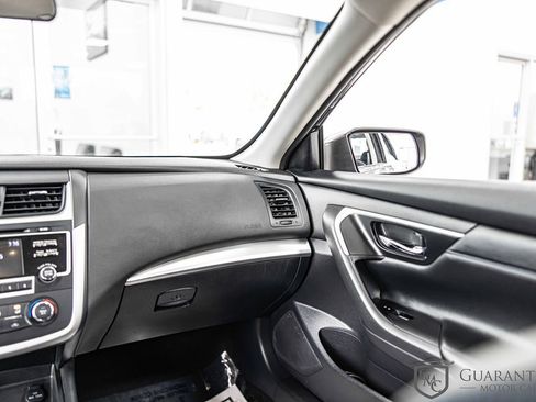 Used 2016 Nissan Altima 2.5 SR FWD image 37