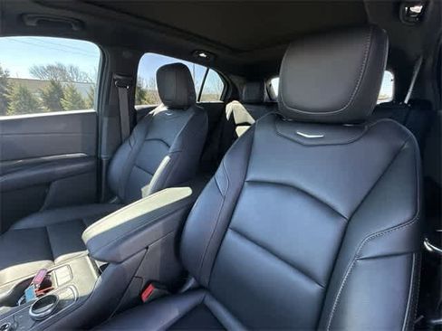 Used 2023 Cadillac XT4 Sport image 18