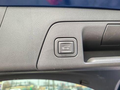 Used 2023 Buick Envision Essence image 18