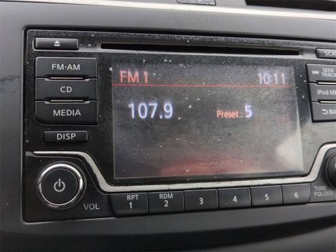 Used 2018 Nissan Sentra S image 21