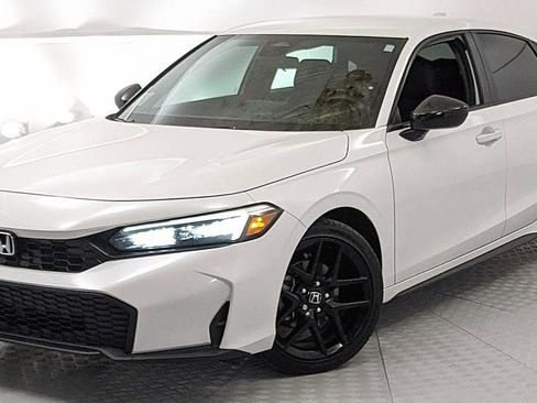 Used 2025 Honda Civic Sport image 6
