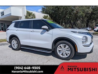Used 2025 Mitsubishi Outlander ES