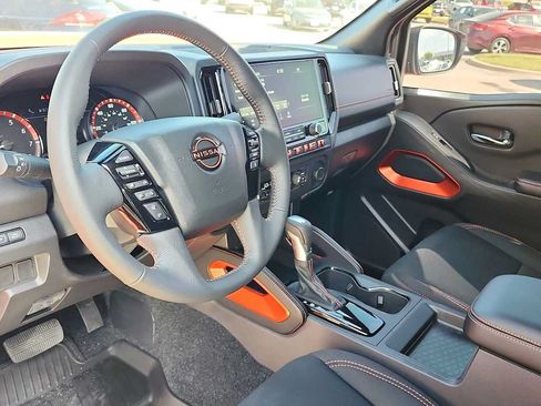 Used 2025 Nissan Frontier PRO-4X w/ Interior Protection Package AWD/4WD image 9