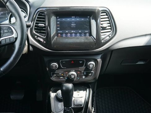 Used 2019 Jeep Compass Latitude AWD/4WD image 22