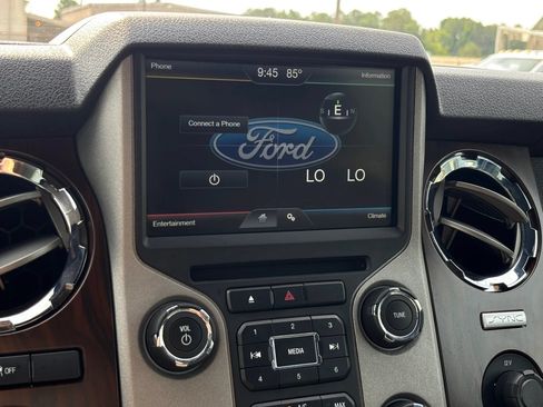 Used 2015 Ford F250 Lariat w/ Chrome Package AWD/4WD image 43