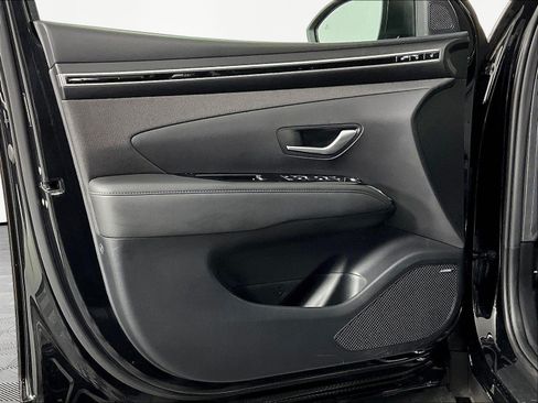 Certified 2023 Hyundai Tucson Limited AWD/4WD image 19