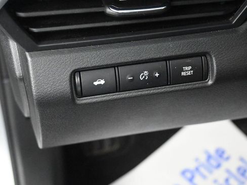 Used 2024 Nissan Altima 2.5 SV image 26