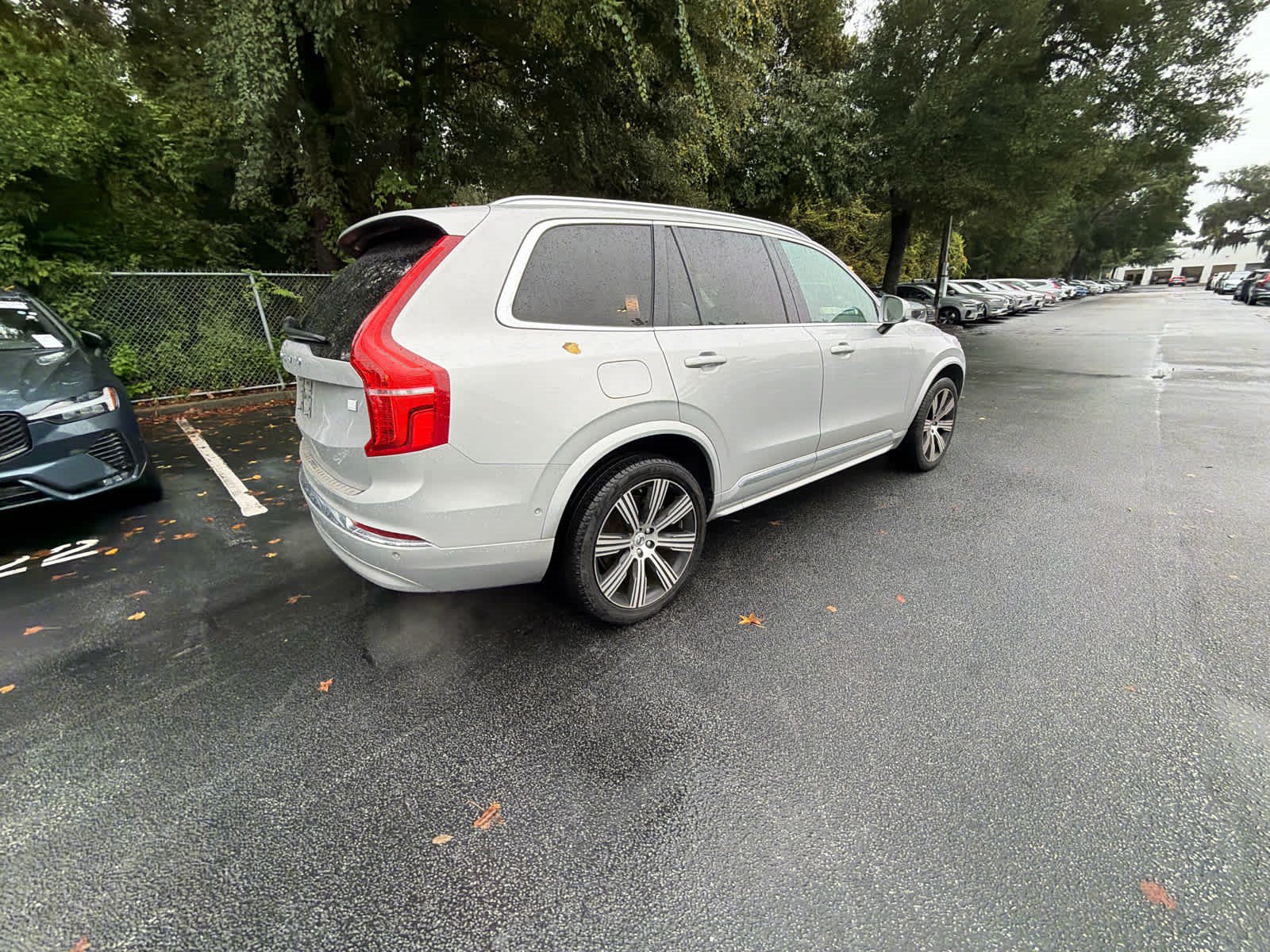 Used 2023 Volvo XC90 T8 Plus AWD/4WD image 16