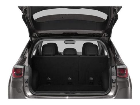 Used 2019 Jeep Compass Latitude FWD image 12