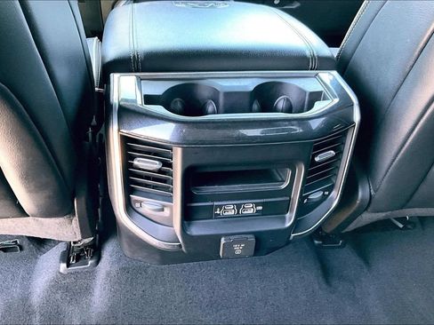 Used 2019 RAM 1500 Laramie w/ Sport Appearance Package AWD/4WD image 9