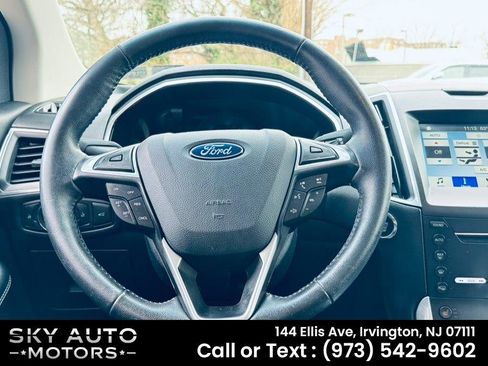Used 2017 Ford Edge Titanium image 15