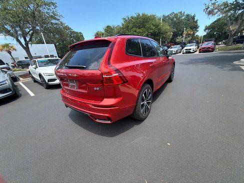 Used 2024 Volvo XC60 B5 Plus AWD/4WD image 16