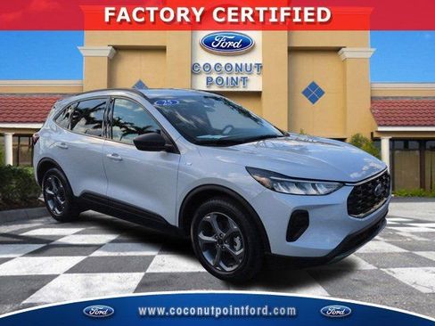 Certified 2025 Ford Escape ST-Line FWD image 1