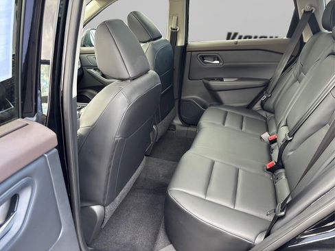 Used 2023 Nissan Rogue SV w/ SV Premium Package image 10