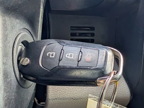 Used 2020 Ford F150 XL w/ Equipment Group 101A Mid image 31