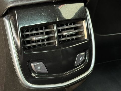 Used 2013 Cadillac XTS Luxury w/ Driver Awareness Package FWD image 20