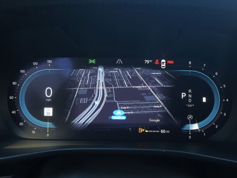 Used 2023 Volvo XC40 B5 Core image 18