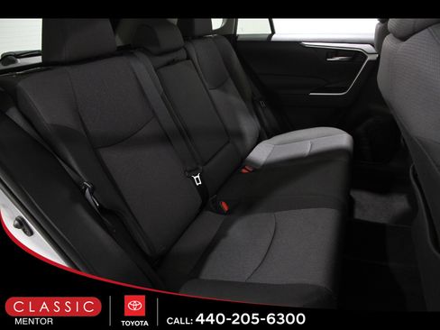 Certified 2024 Toyota RAV4 XLE AWD/4WD image 17