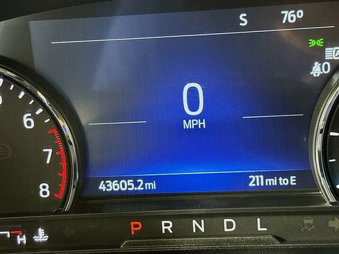 Used 2022 Ford Explorer Limited w/ Equipment Group 301A image 13