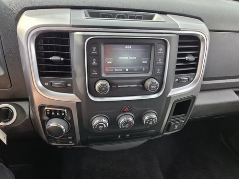 Used 2023 RAM 1500 Classic SLT AWD/4WD image 34